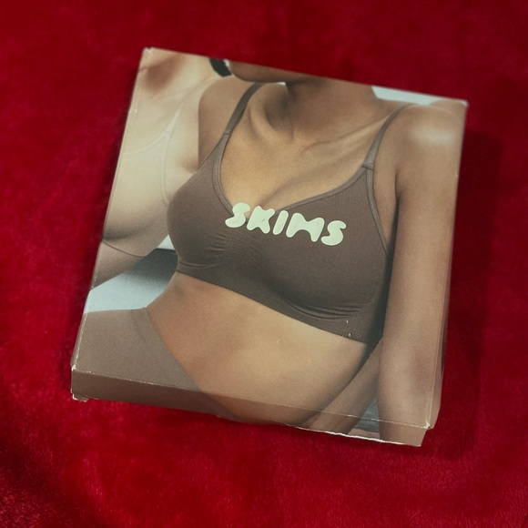 Sold SKIMS Women's Black Bralette - Picture 1 of 4